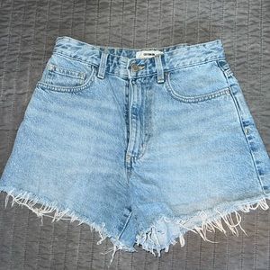 US 2 Lightwash High Rise Denim Shorts